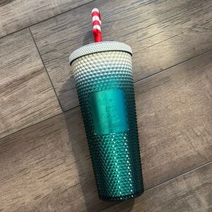 Disneyland Starbucks’s cup with silicone straw topper